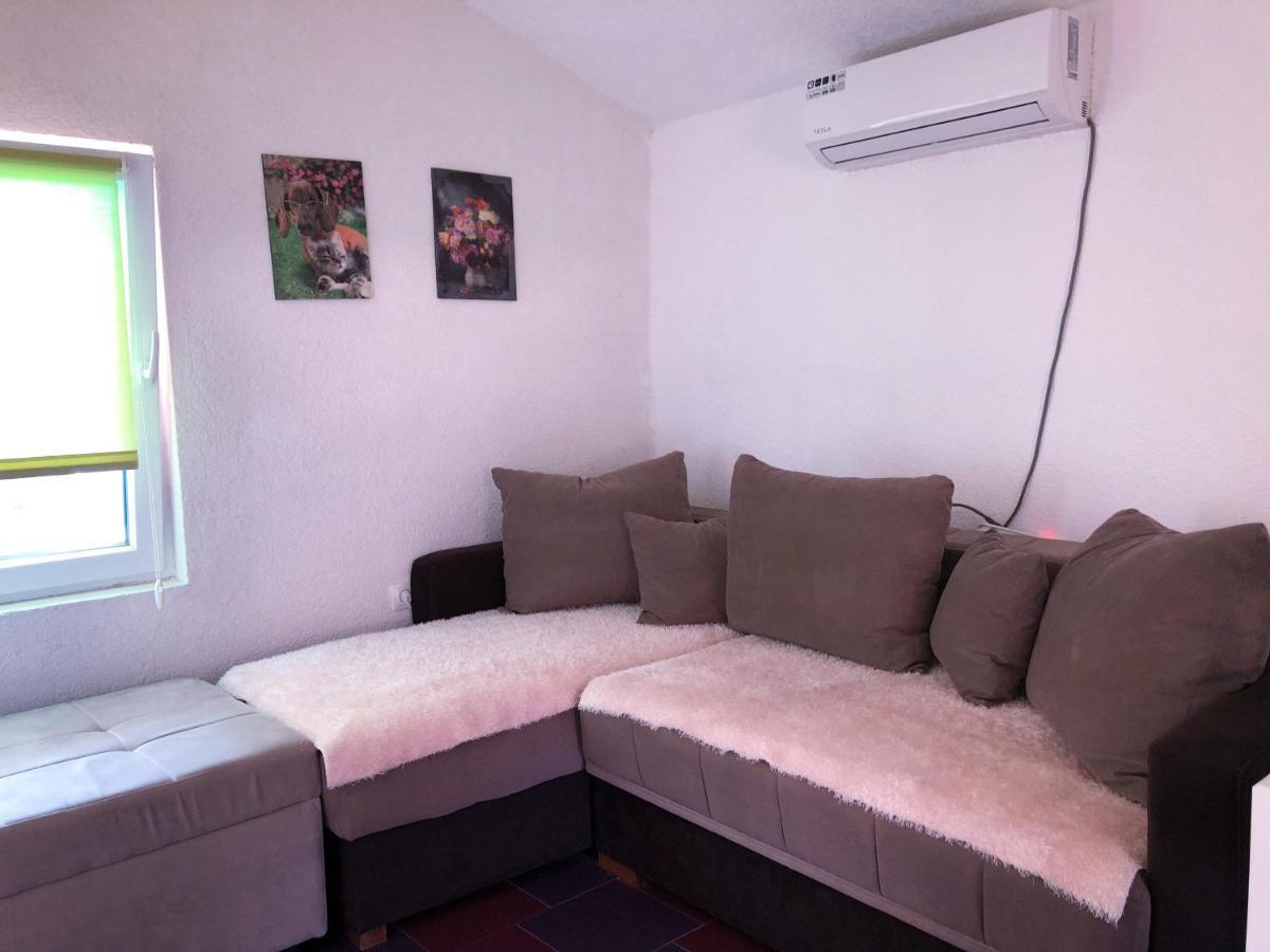 Renata Holiday Apartments Улцин Екстериор снимка