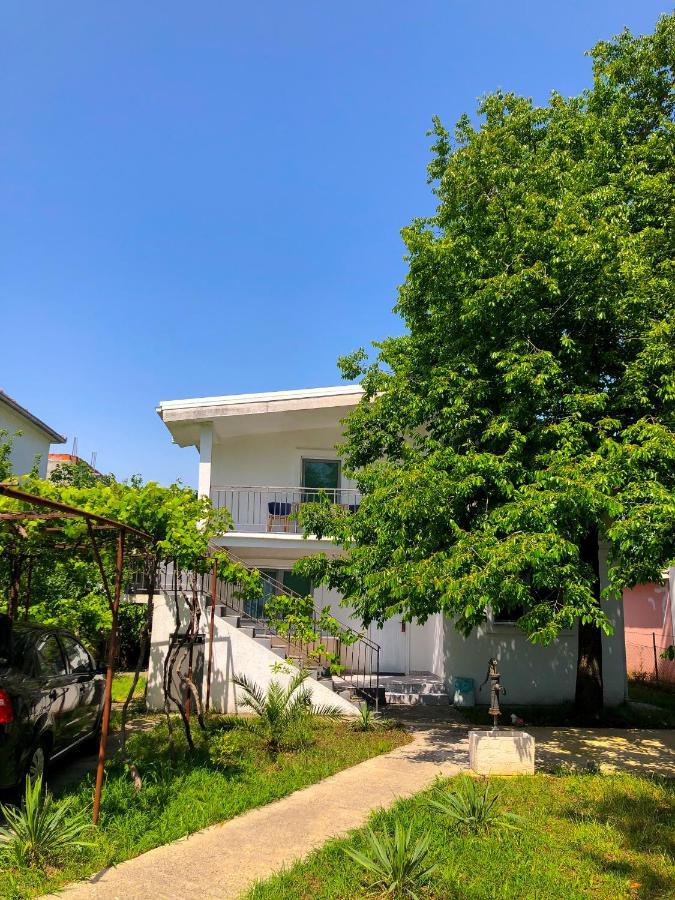 Renata Holiday Apartments Улцин Екстериор снимка